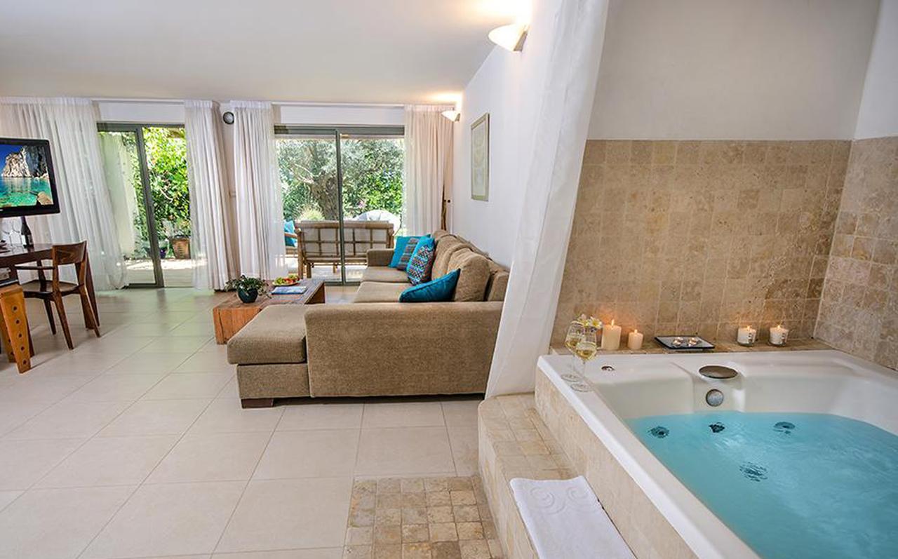 Above The Sea Villa Ein Hod Exterior photo